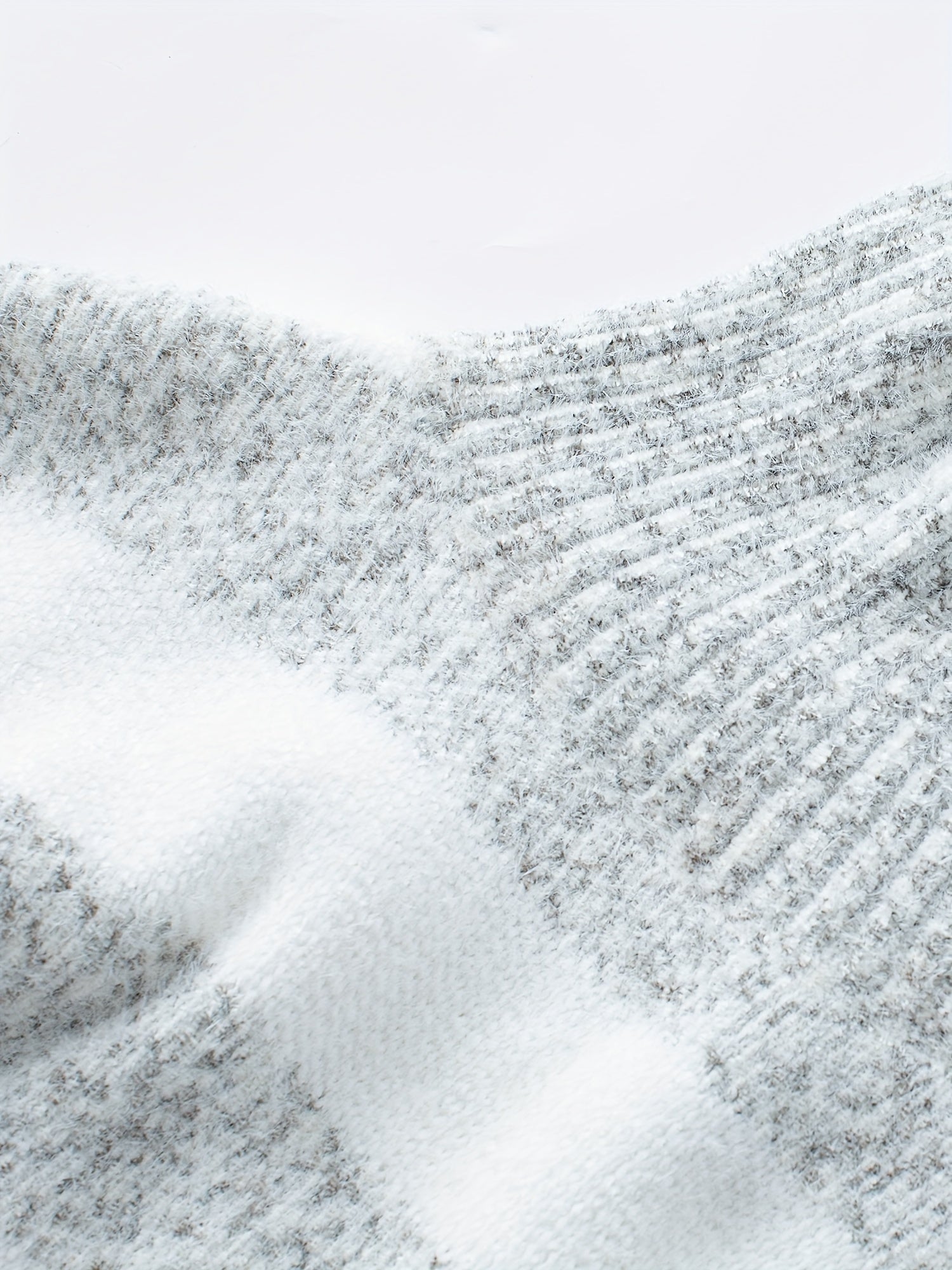 Ewelina | Sweter damski w paski z golfem