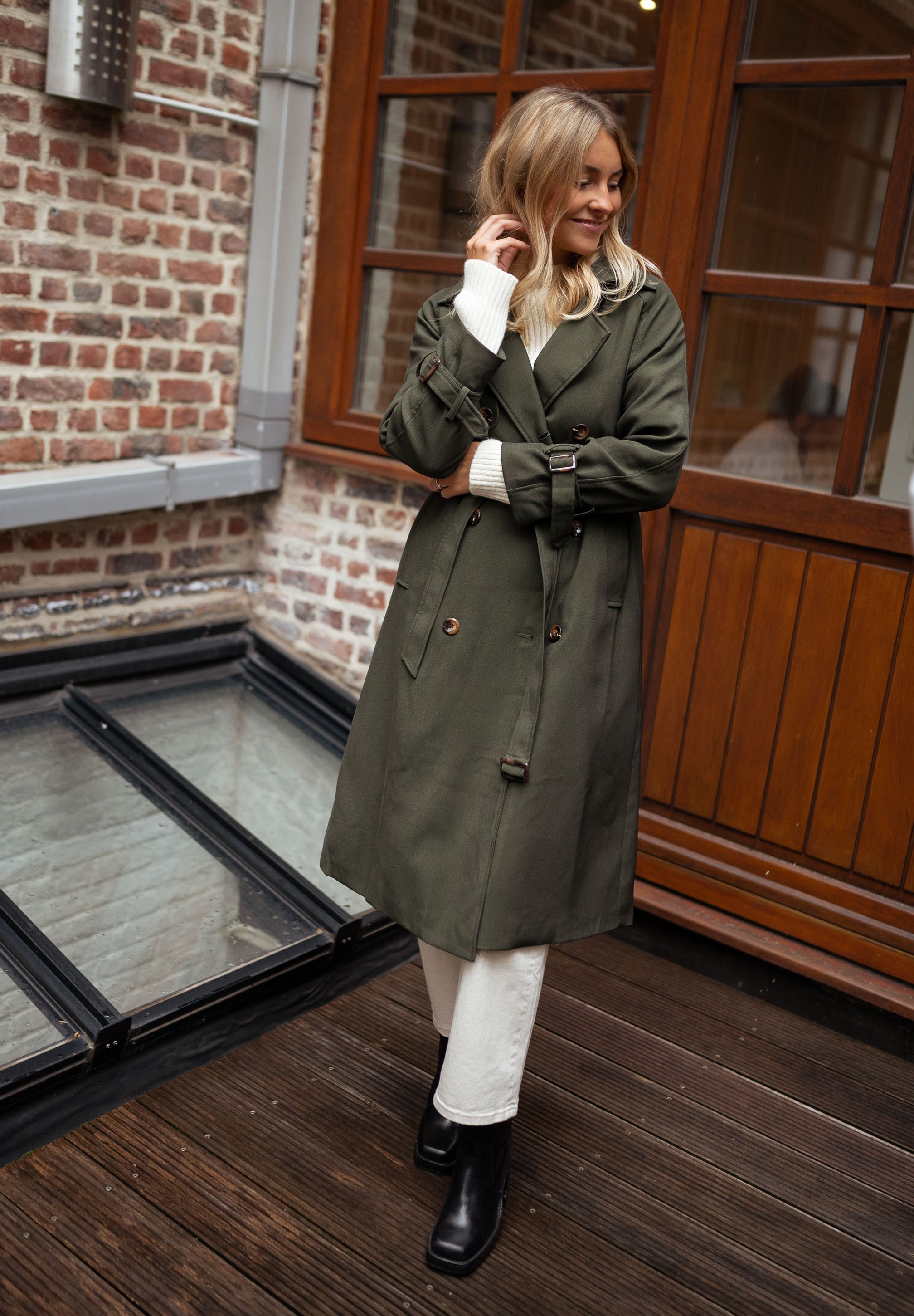 Alicja | Elegancki damski trencz na każdą okazję