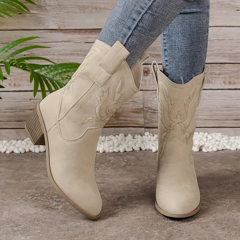 Natalia | Wygodne damskie buty kowbojskie na obcasie