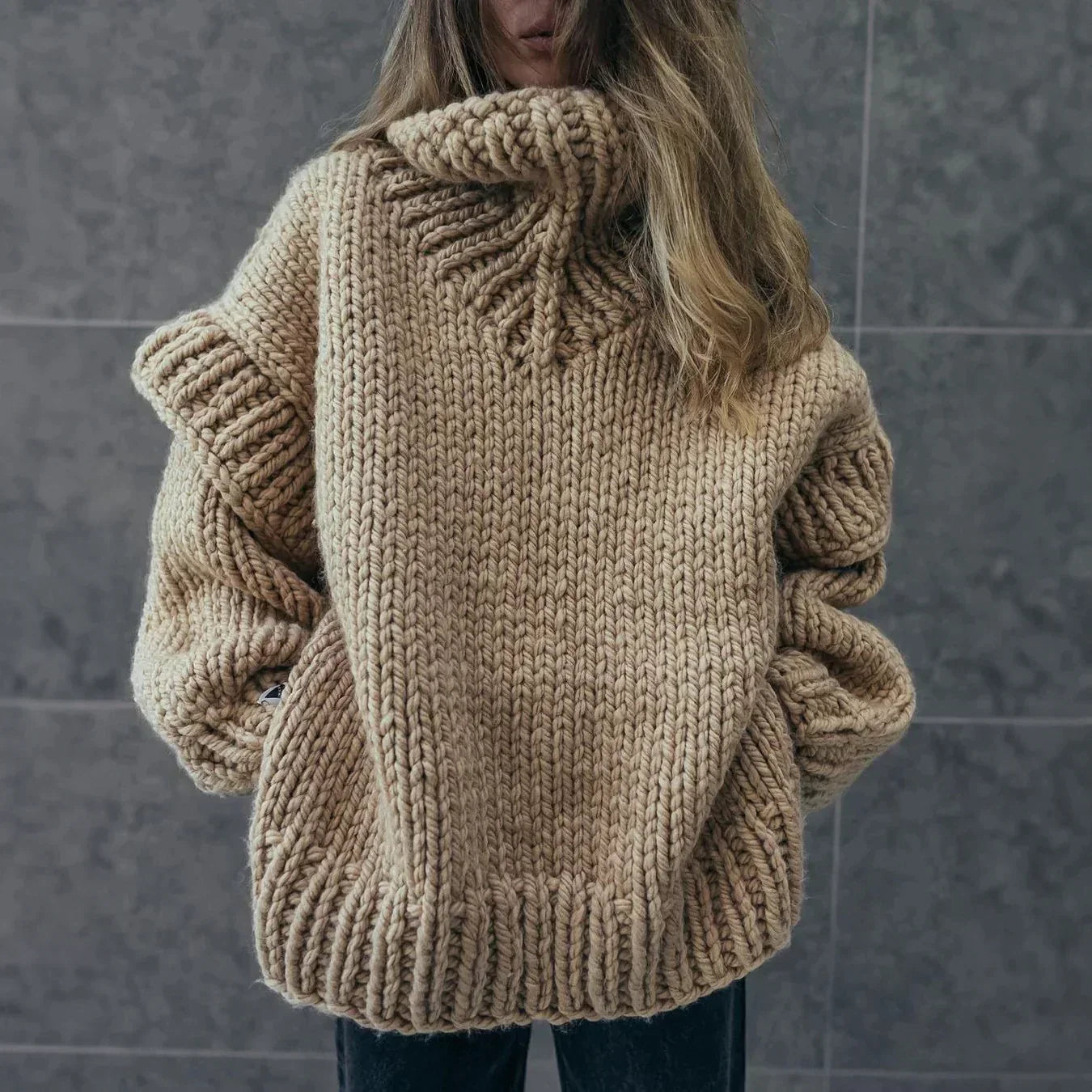 Patrycja | Damski sweter z golfem oversize na zimę